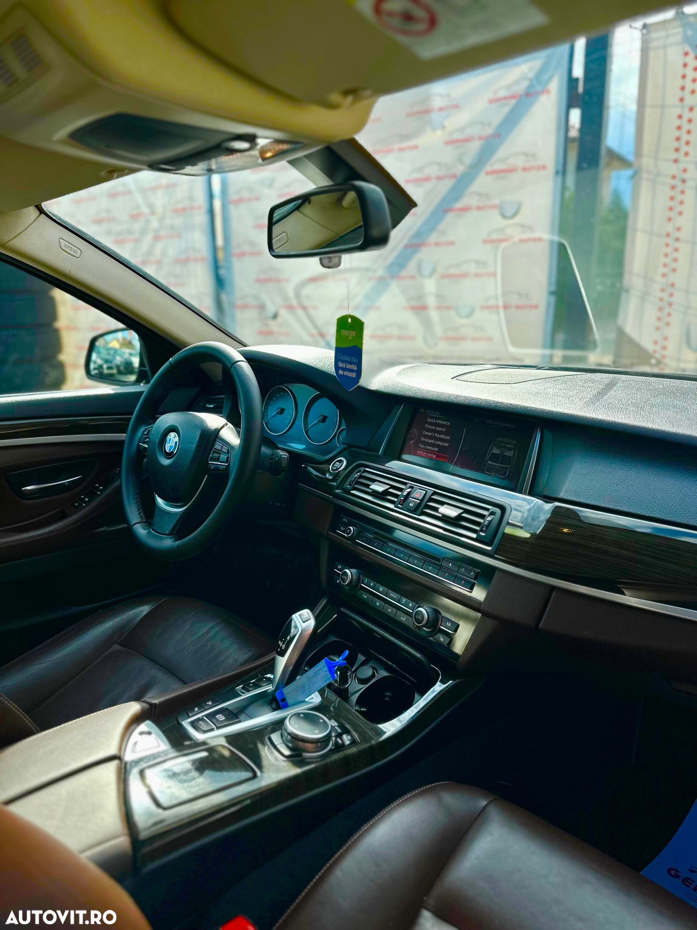 BMW Seria 5 520d xDrive Touring Aut. Luxury Line - 18