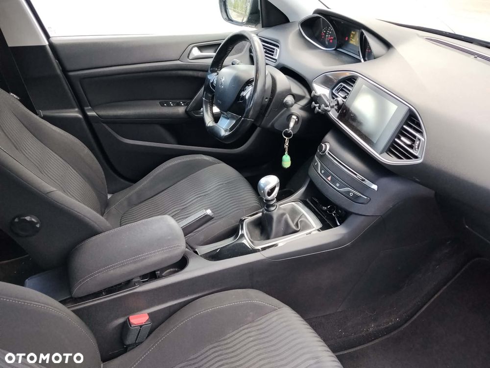 Peugeot 308 1.6 BlueHDi Business Line S&S - 8