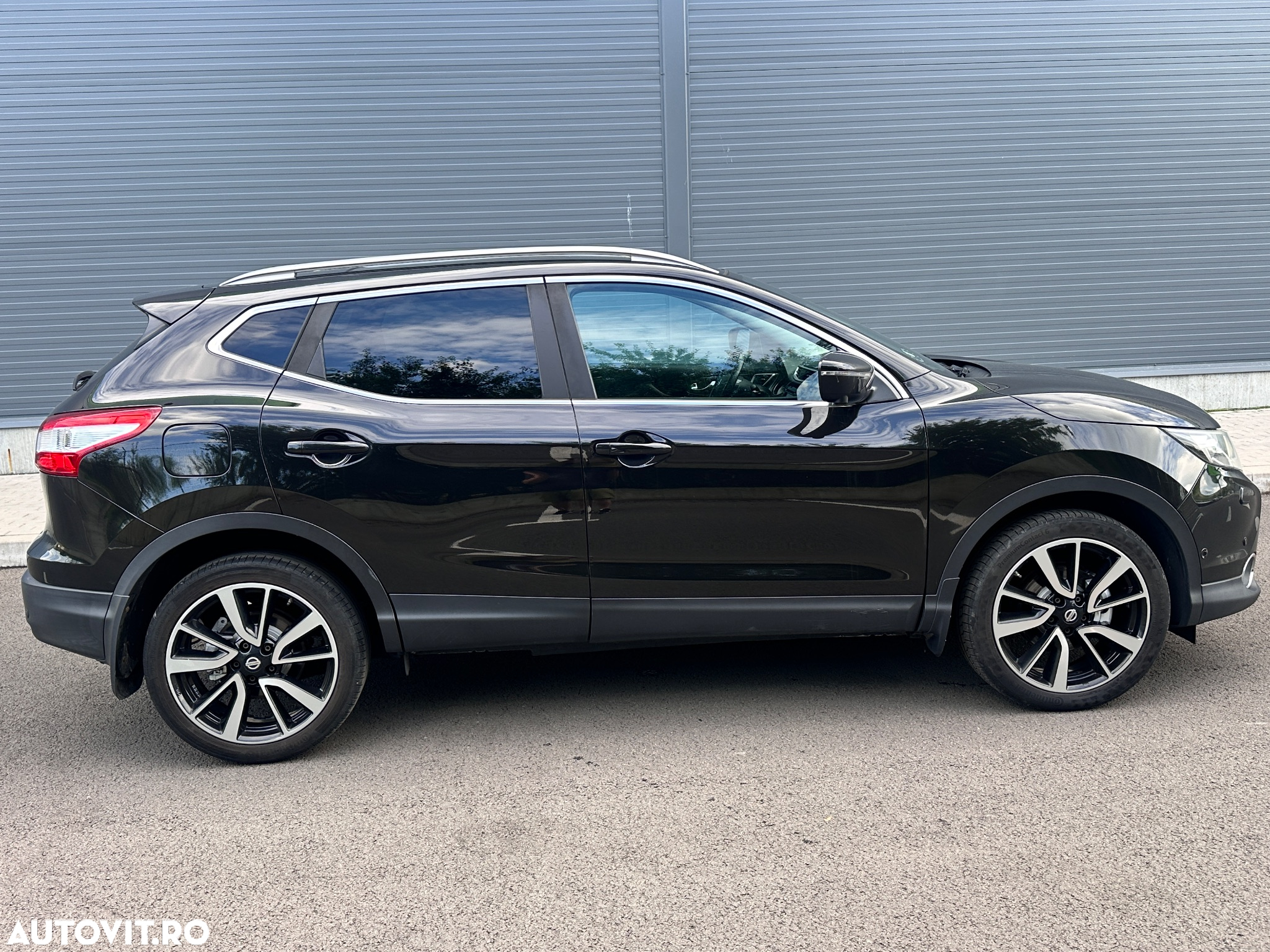 Nissan Qashqai 1.6 DCI Start/Stop X-TRONIC Tekna - 17