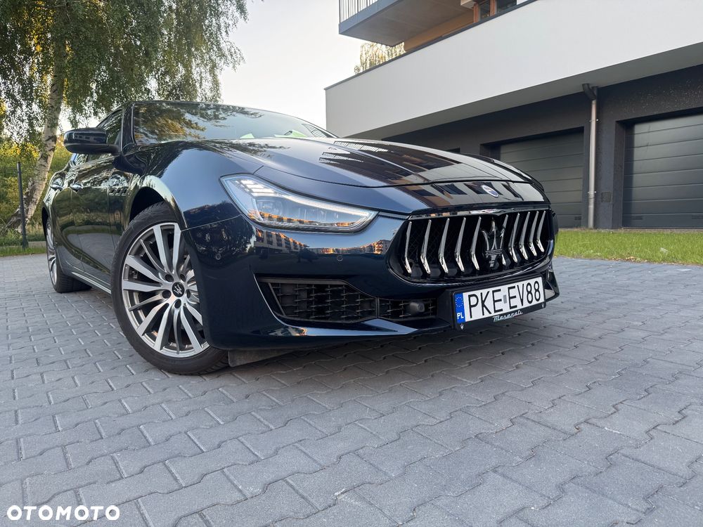 Maserati Ghibli GranLusso - 2