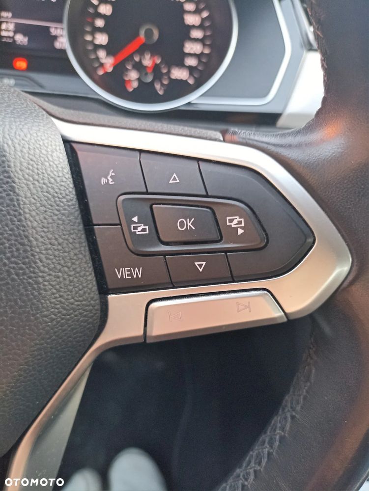 Volkswagen Passat - 23