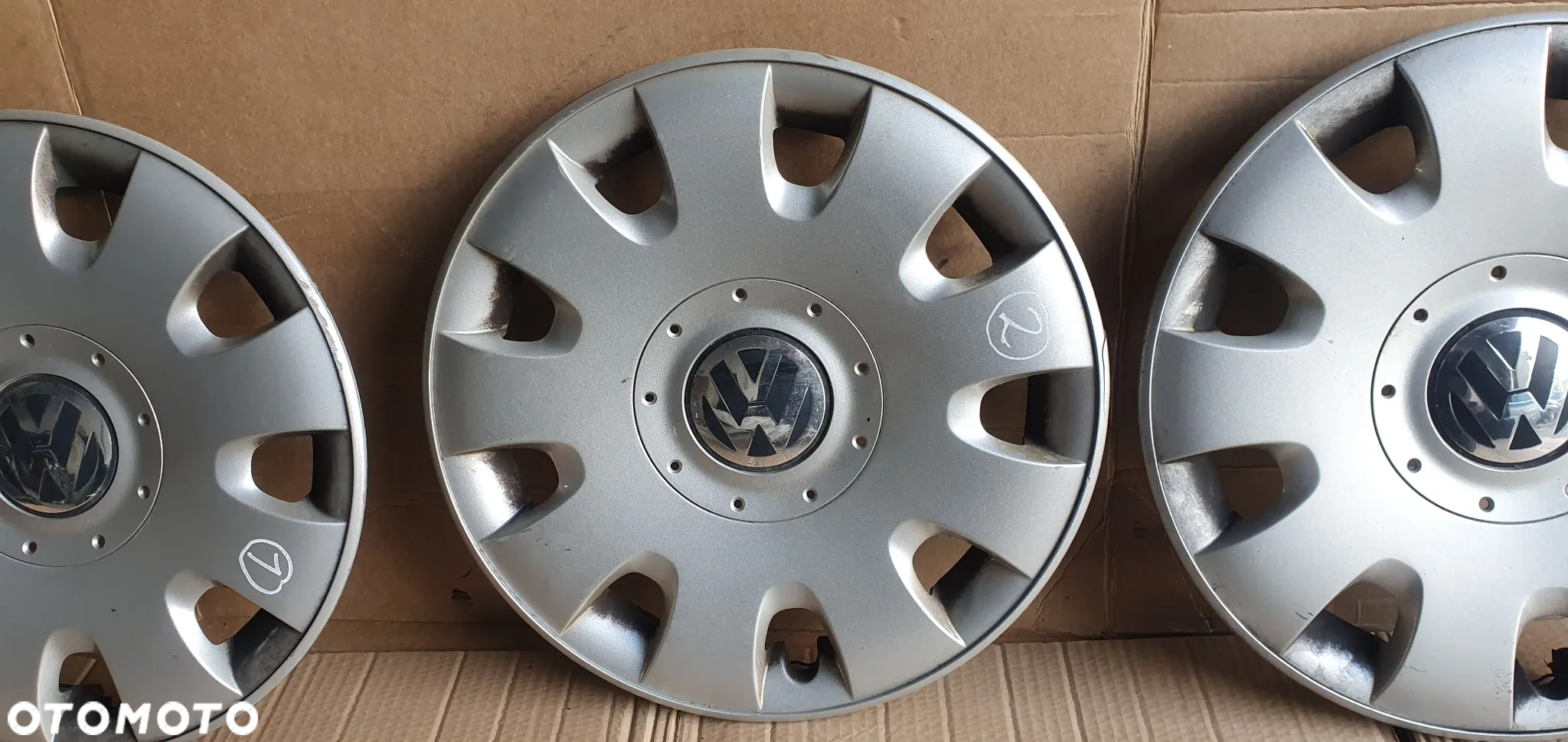 Dekielek kołpak kapsel 15" VW Touran 1T0601147 - 3