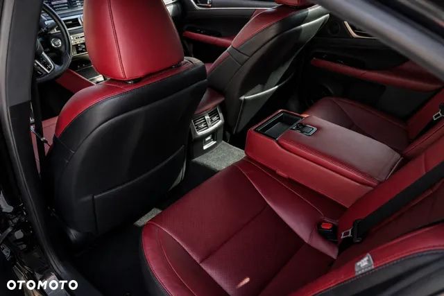 Lexus GS 200t / 300 F Sport - 24