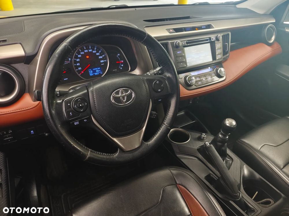 Toyota RAV4 2.0 D-4D Prestige - 21