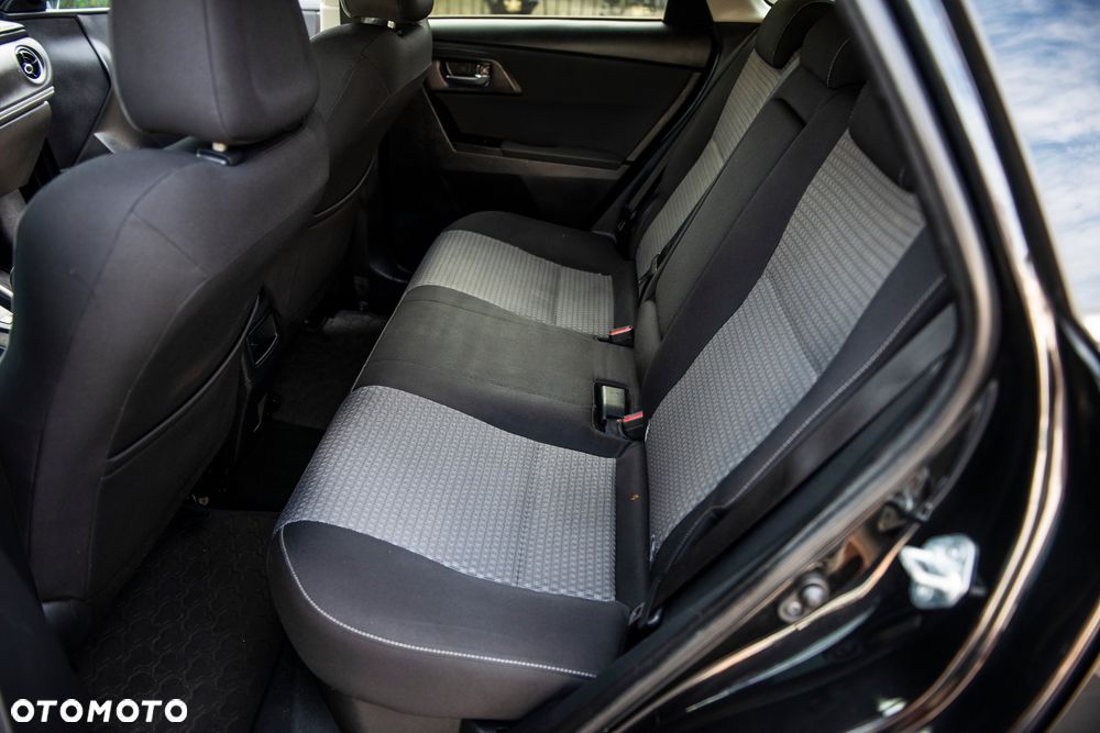 Toyota Auris - 29
