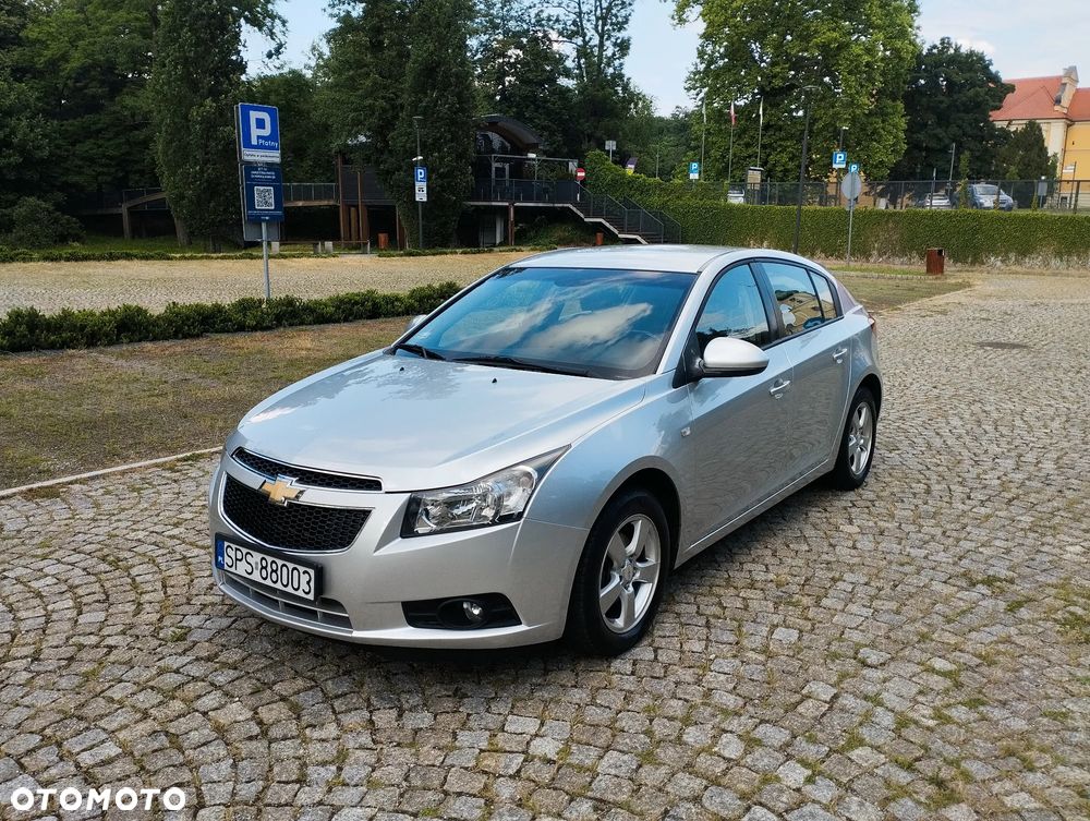 Chevrolet Cruze 1.8 LT+ - 9