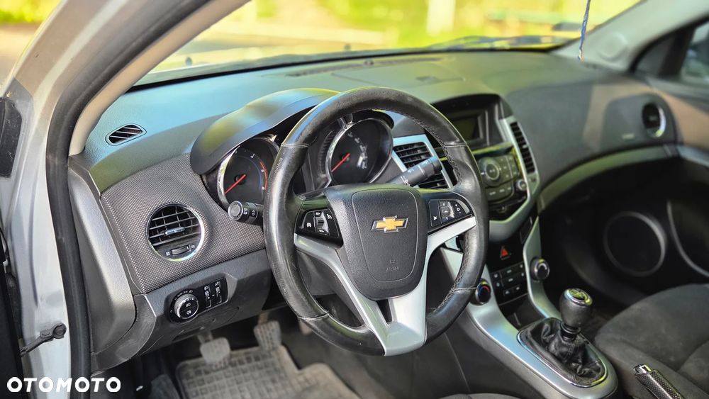 Chevrolet Cruze 1.7 D LT+ Premium - 10
