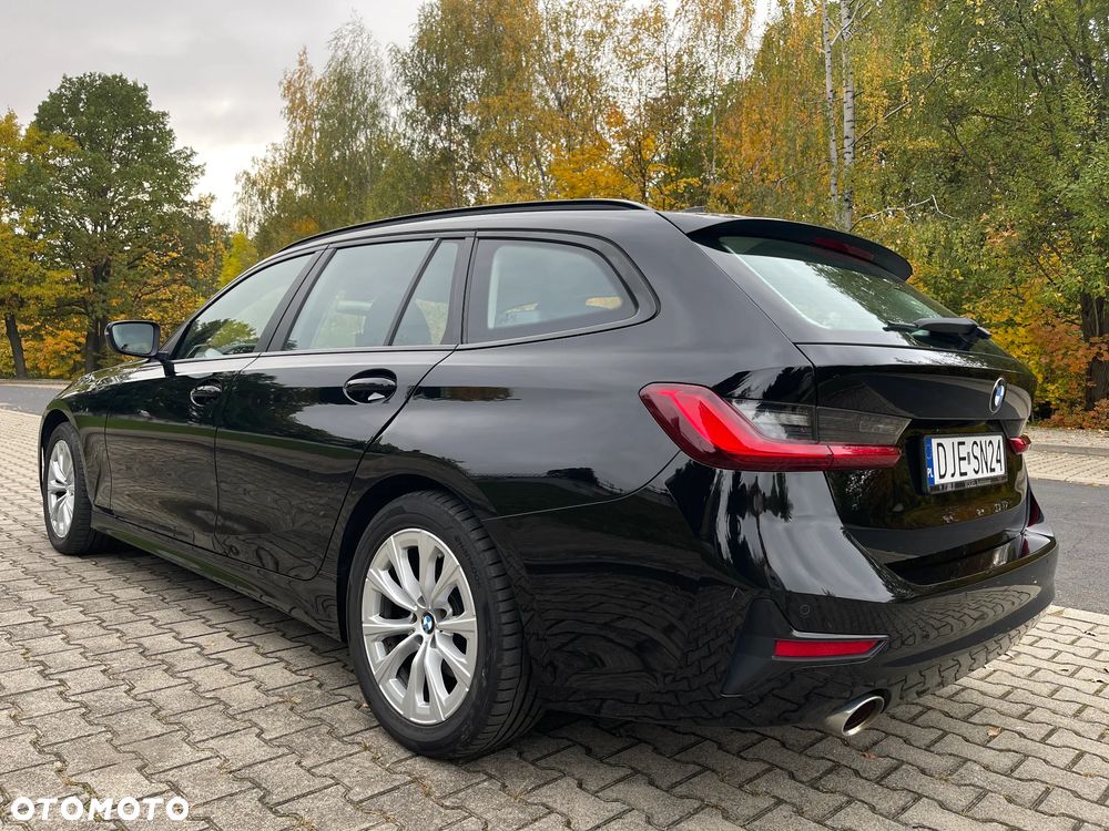 BMW 320I 2020 photo 3