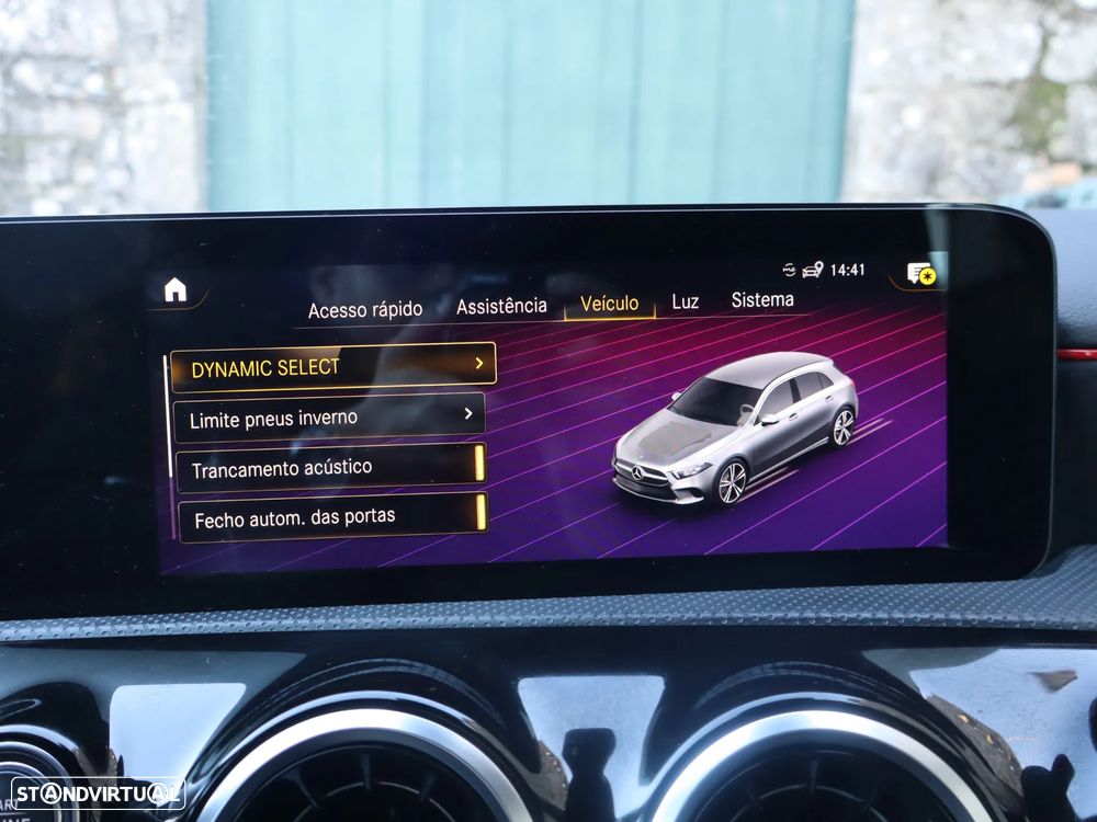 Mercedes-Benz A 250 e AMG Line - 30