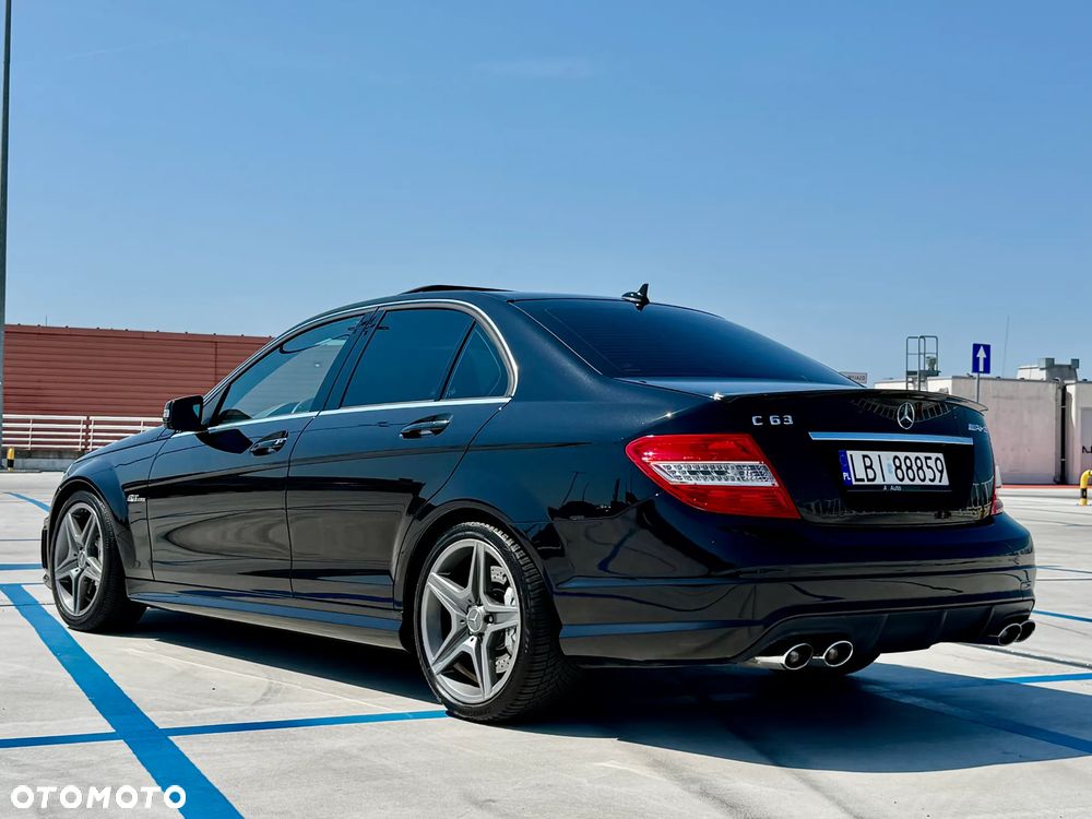Mercedes-Benz Klasa C 63 AMG - 5
