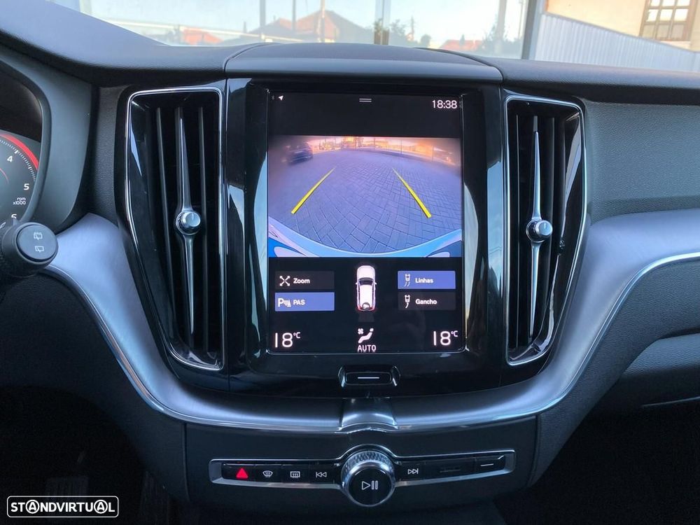 Volvo XC 60 2.0 D4 Momentum Plus - 21