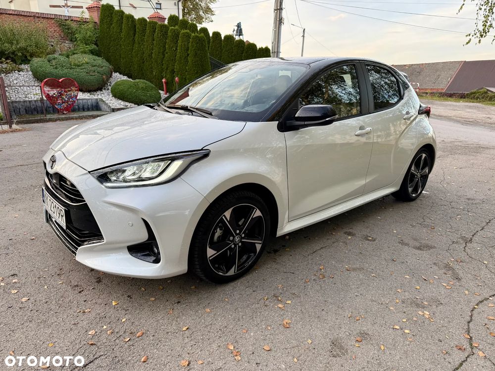 Toyota Yaris Hybrid 1.5 Executive - 4