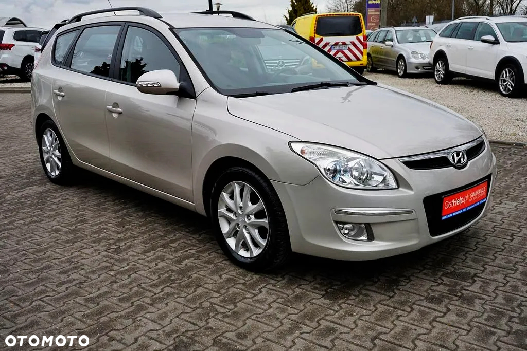 Hyundai i30 i30cw 1.6 CRDi Classic - 3
