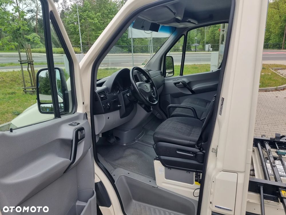 Mercedes-Benz Sprinter - 6