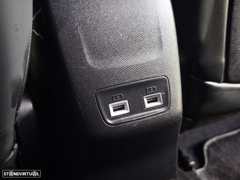 Peugeot e-2008 GT Pack - 53