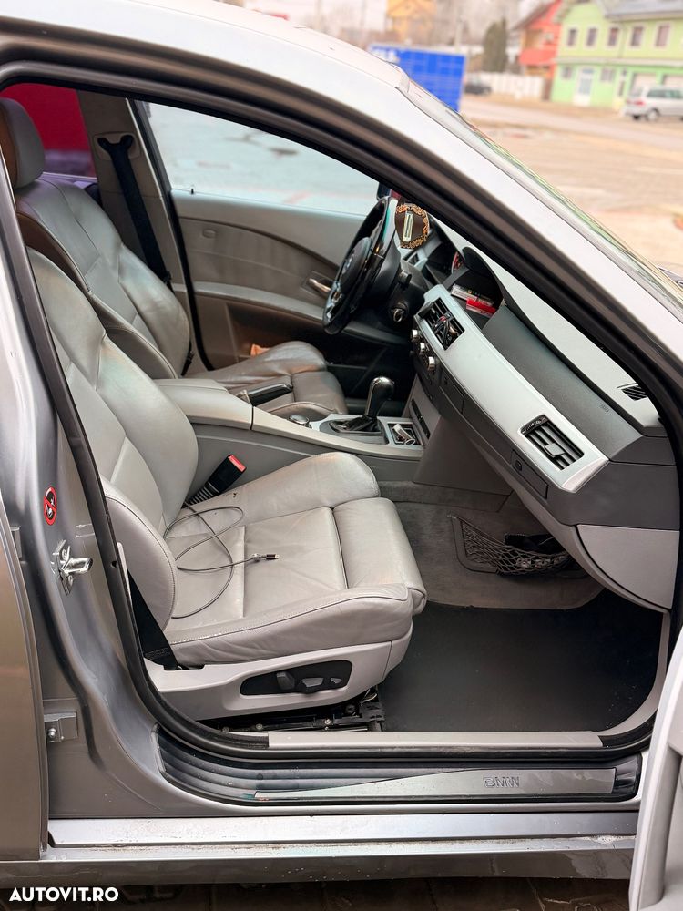 BMW Seria 5 520d Aut. - 12