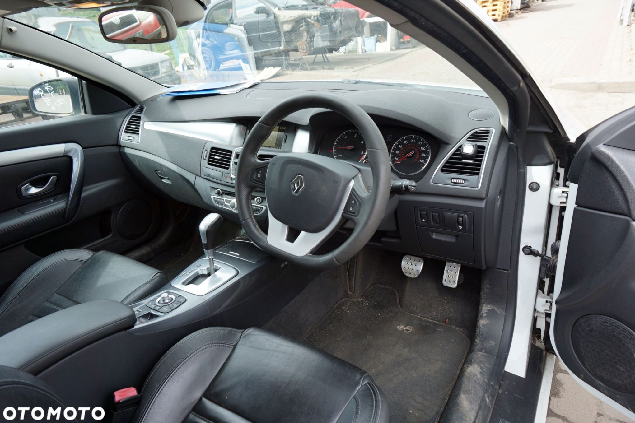 RENAULT LAGUNA III PH1 COUPE 2011 OV369 3.0 DCI V6 V9X891 235KM AJ0006 BIAŁY na części - 14