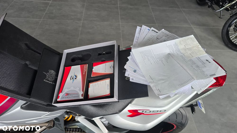 MV AGUSTA Brutale - 27
