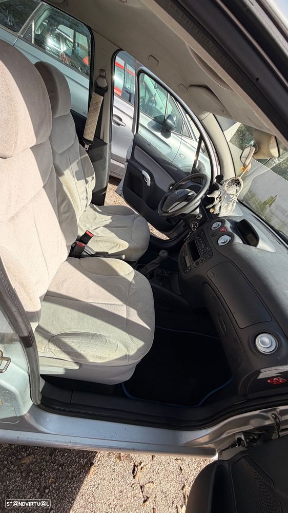 Citroën C3 1.4 HDi Exclusive - 6