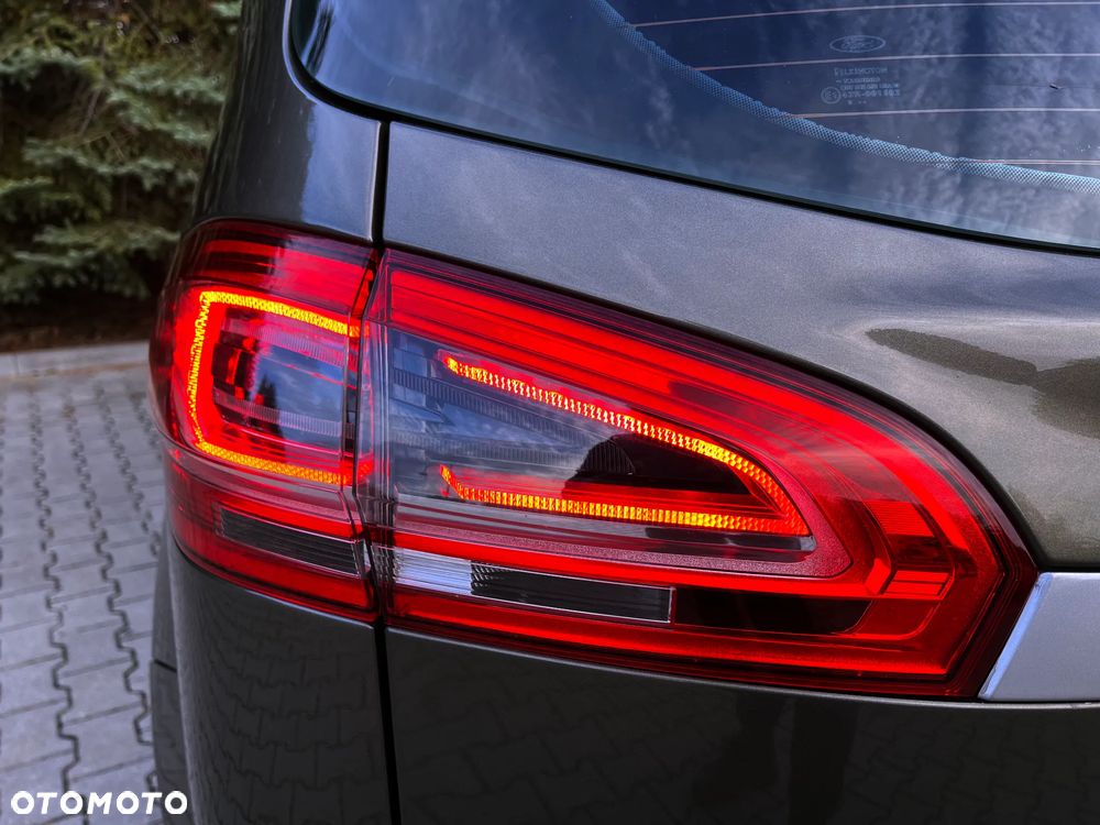 Ford S-Max - 21