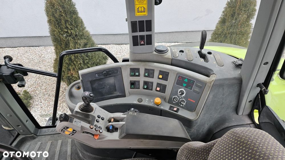 Claas Axion 830 - 13