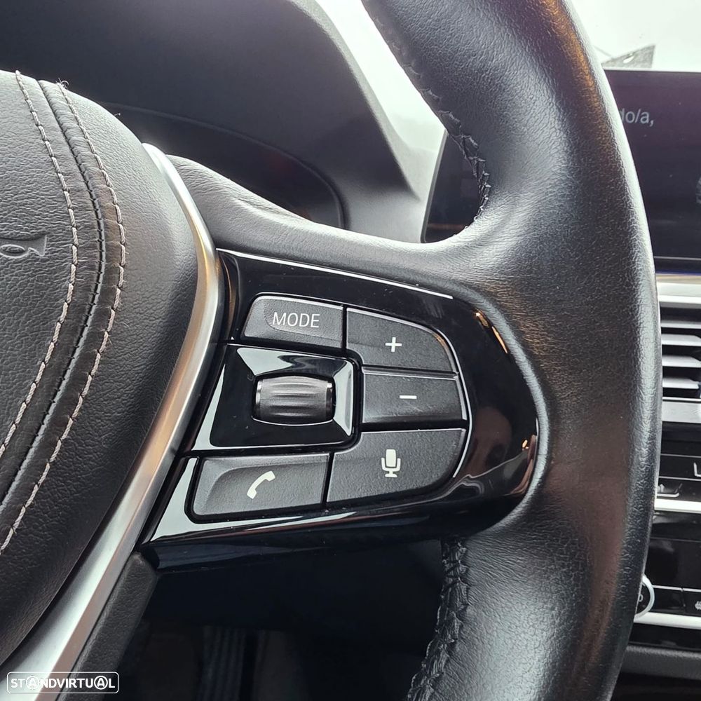 BMW 520 d Line Luxury Auto - 24