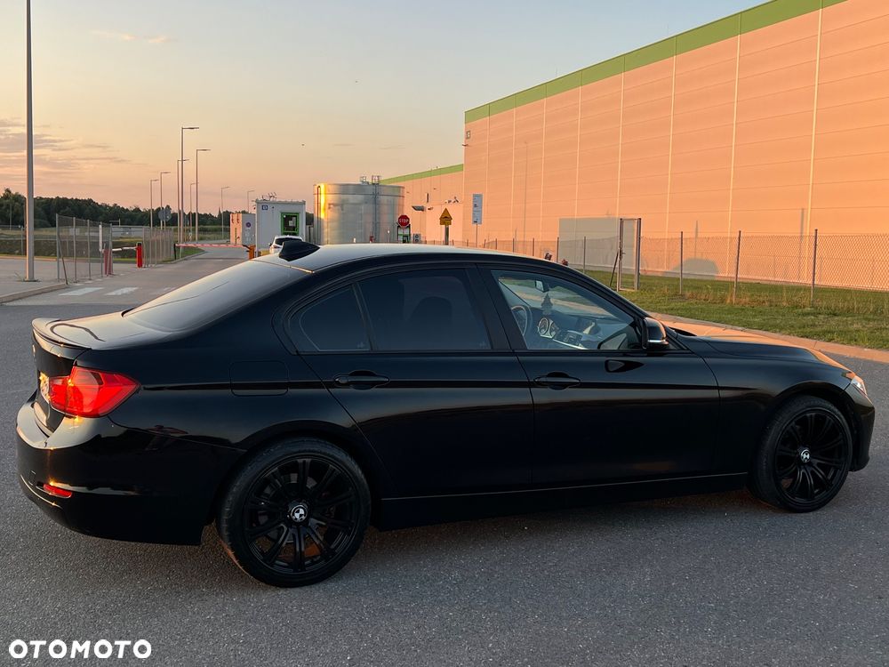 BMW Seria 3 316d Luxury Line - 9