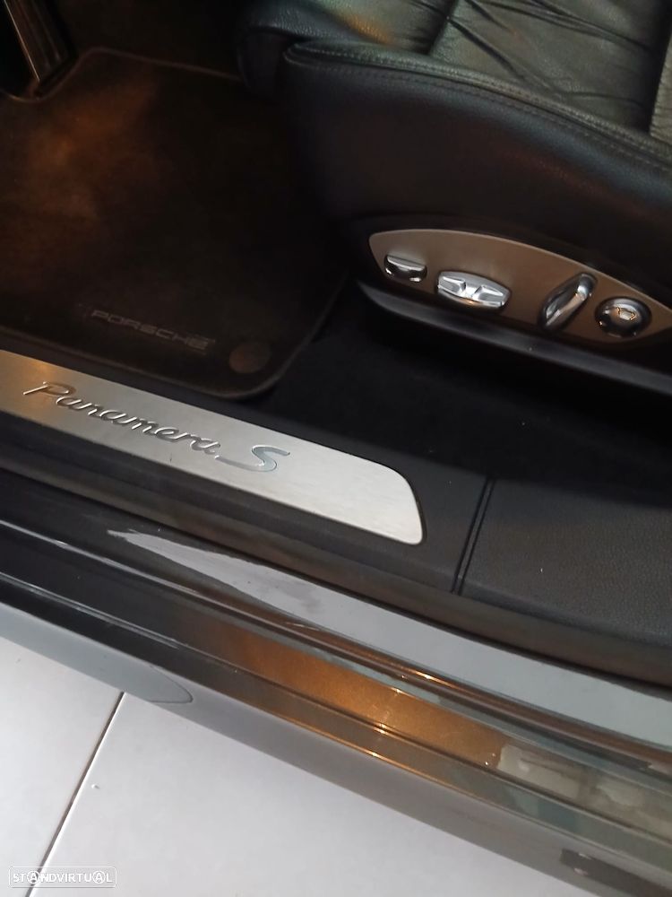 Porsche Panamera S Hybrid J19 - 19