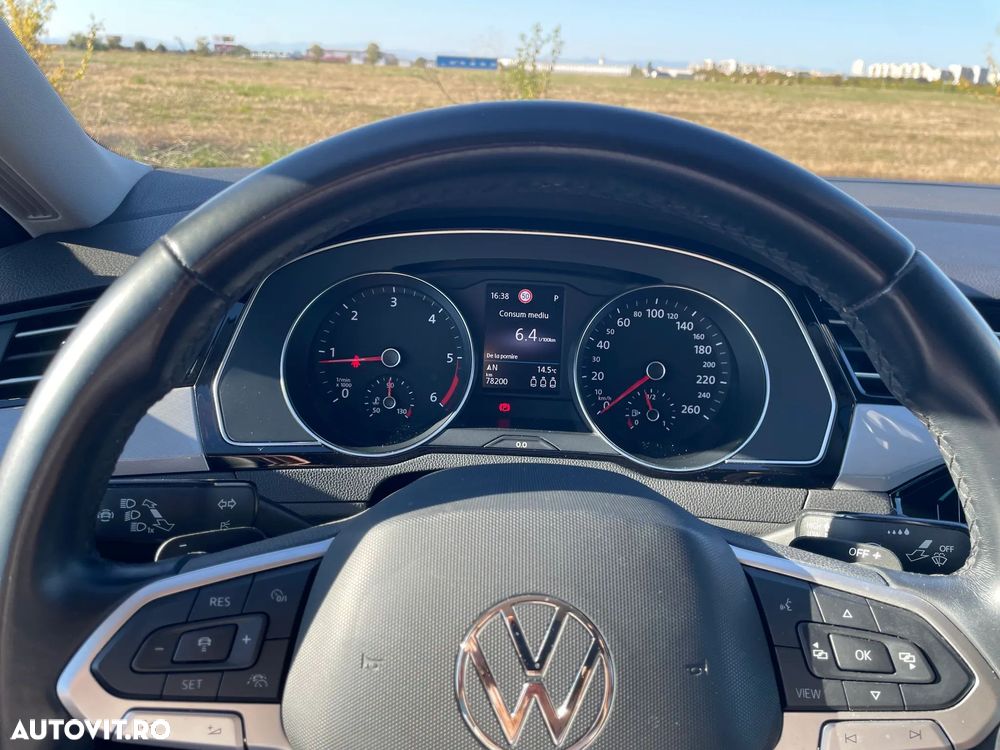 Volkswagen Passat - 10