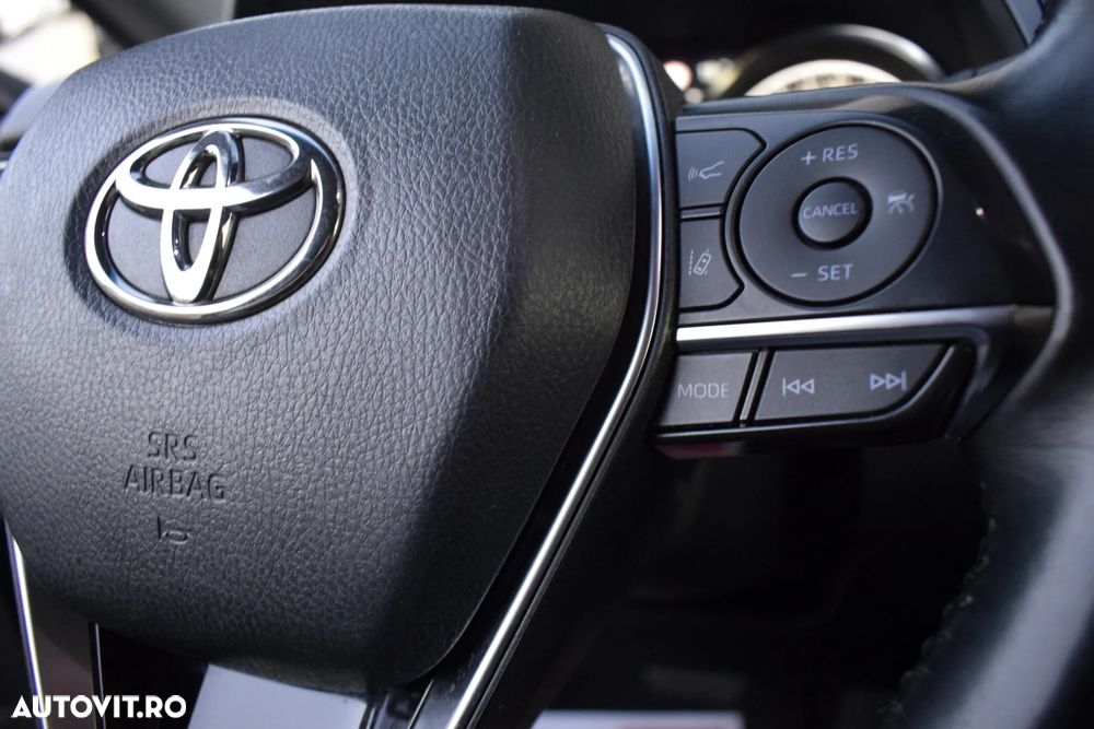 Toyota Camry Business Edition - 22