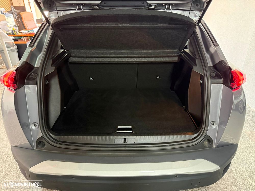 Peugeot e-2008 50 kWh Allure - 9