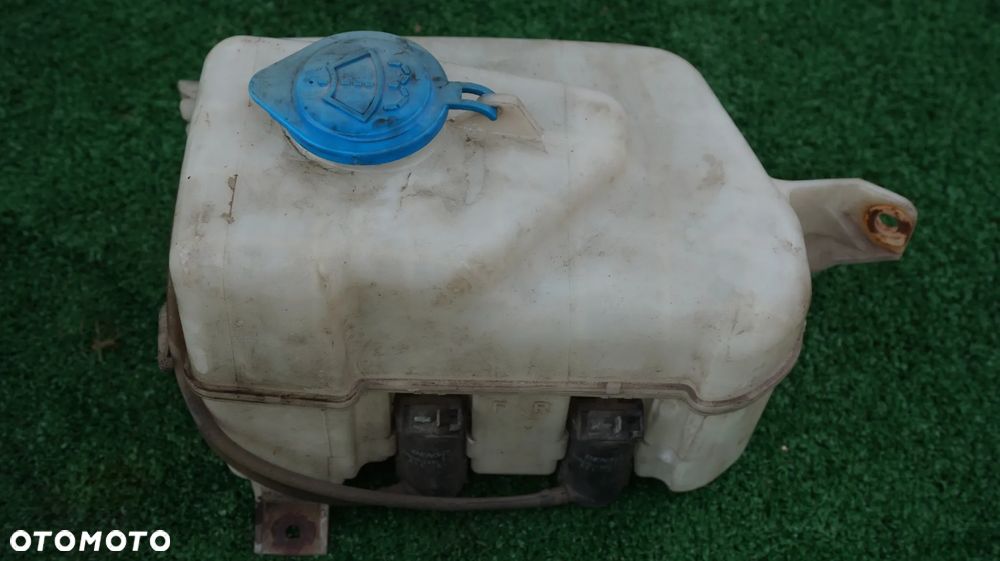 Suzuki Grand Vitara XL7 2.7 V6 zbiorniczek spryskiwaczy komplet