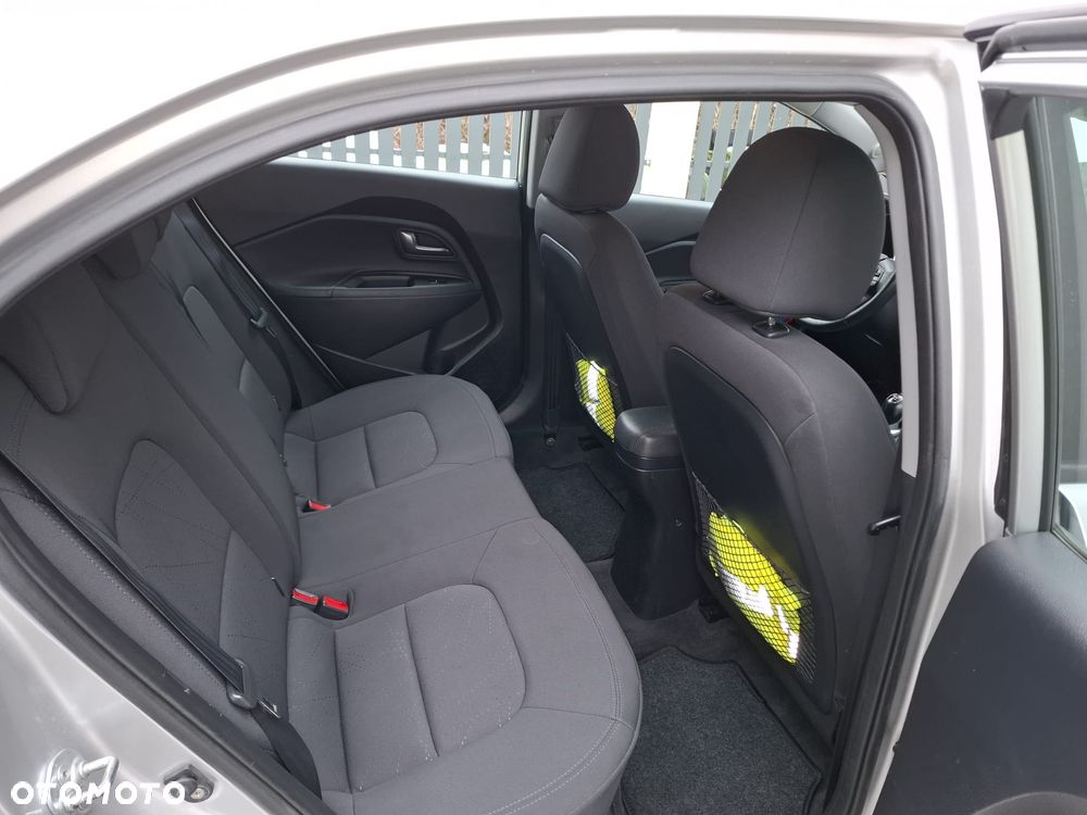 Kia Rio 1.1 crdi L - 8