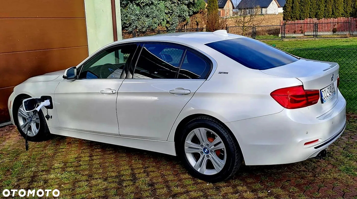 BMW Seria 3 330e iPerformance - 3