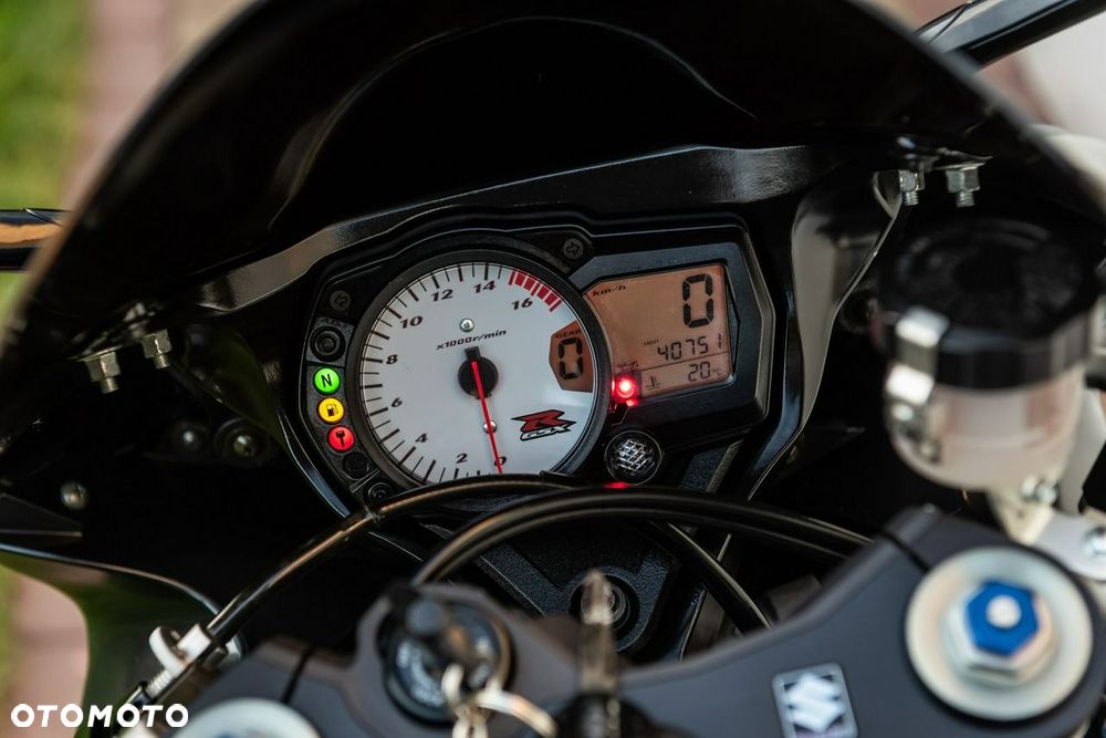Suzuki GSX-R - 8