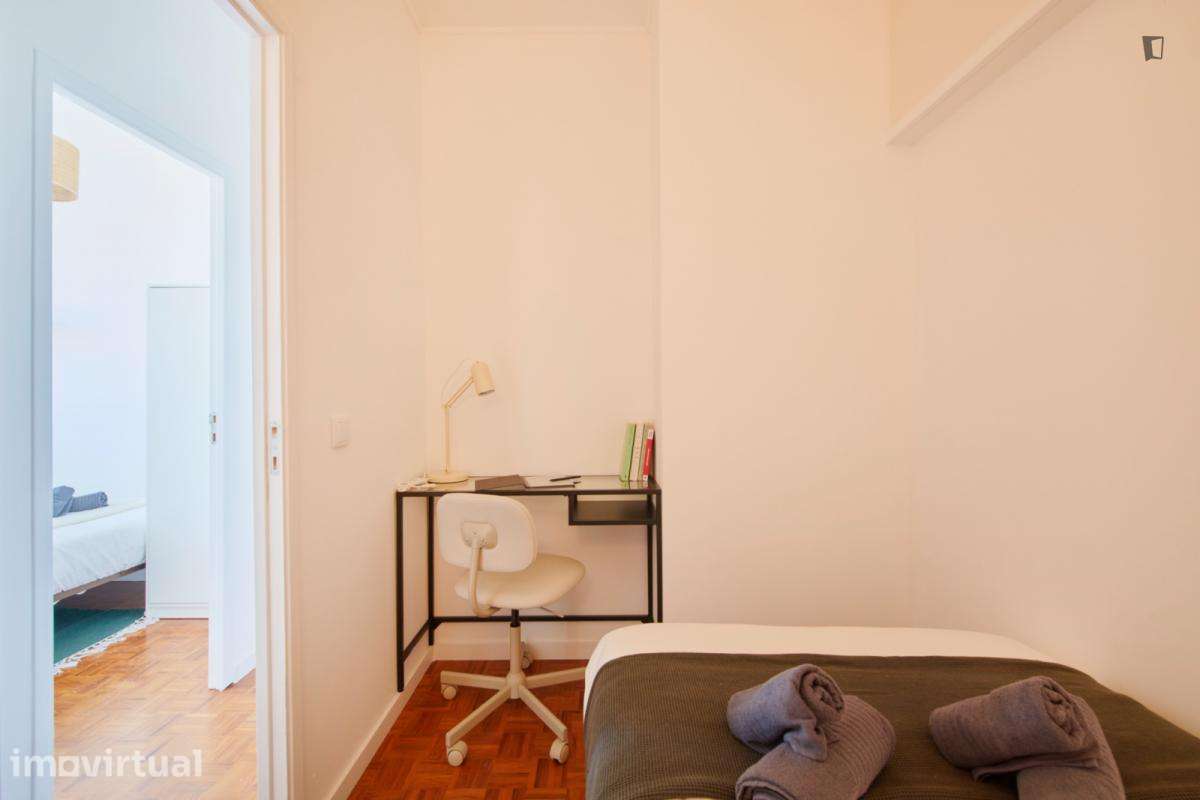 Quarto - localizado em Picoas Lisbon - Grande imagem: 4/59
