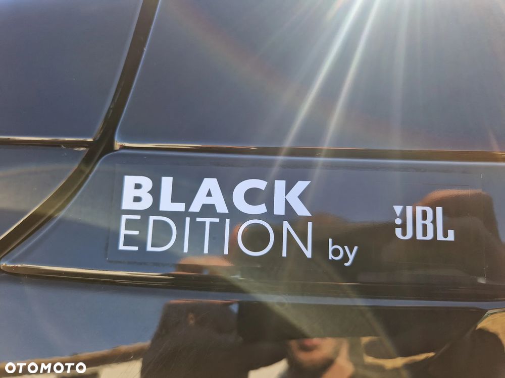 Toyota RAV4 2.5 Hybrid Black Edition by JBL 4x4 - 13