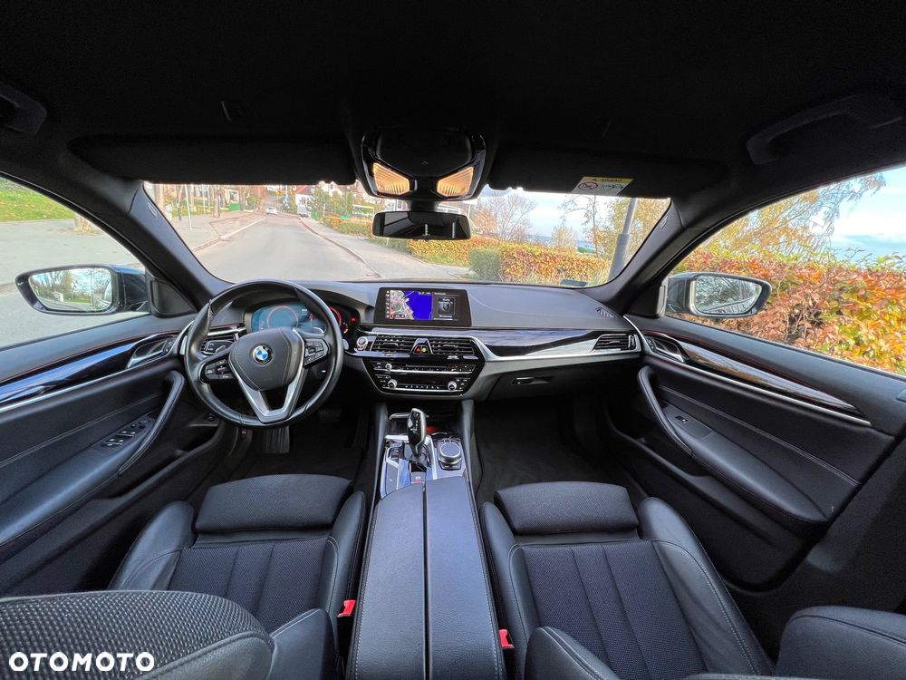 BMW Seria 5 520d M Sport Edition - 7