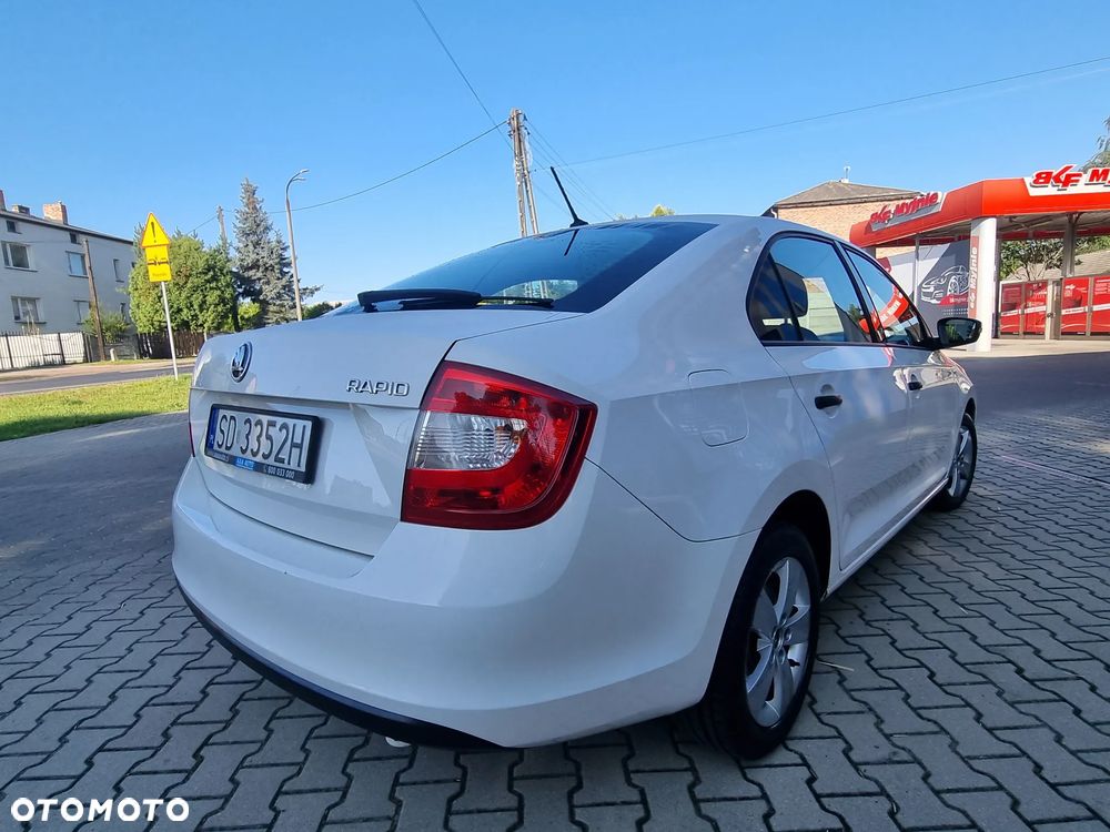 Skoda RAPID 1.2 TSI Ambition - 2