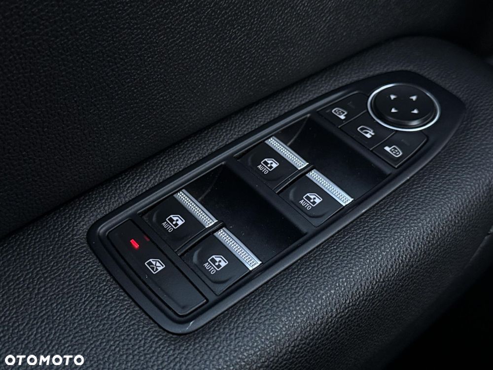 Renault Captur 1.3 TCe Intens EDC - 19