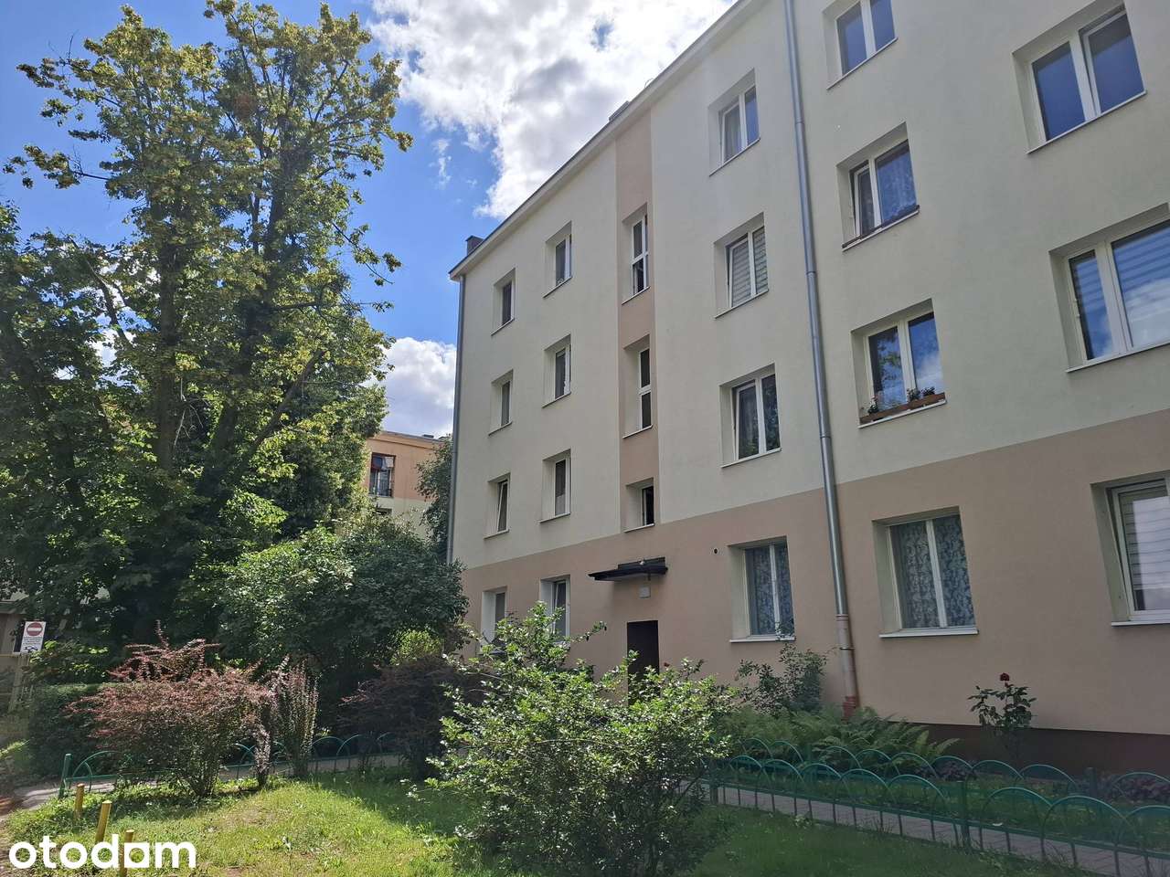 Mieszkanie 2-pokoje 47 m2 do remontu.