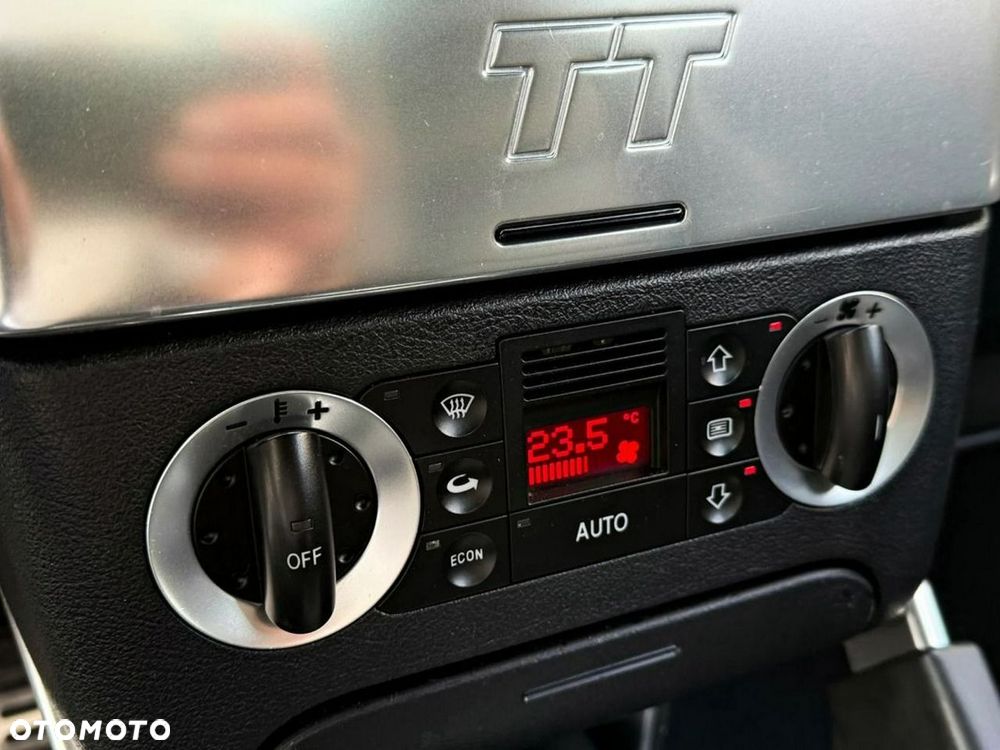 Audi TT Coupé - 10