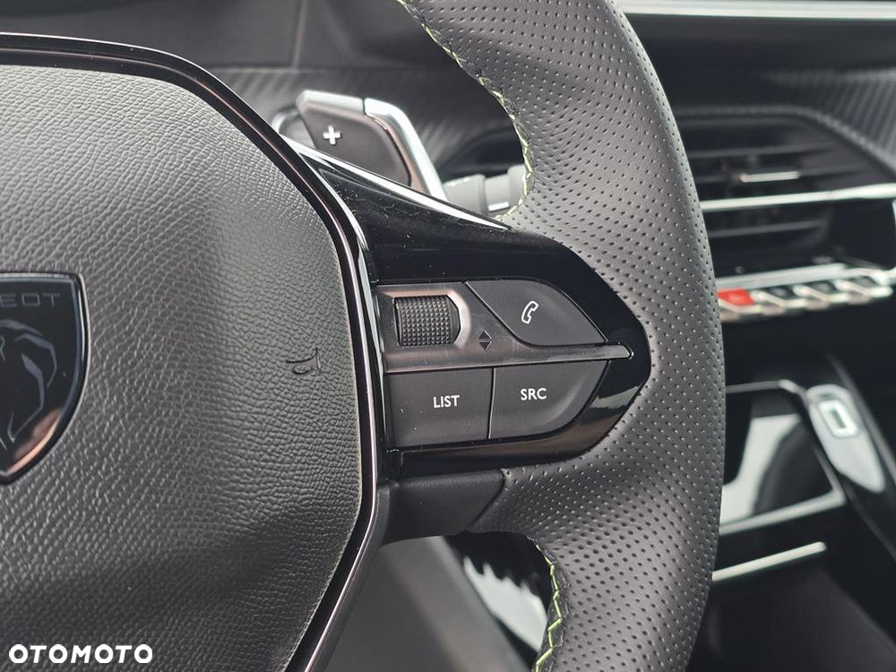 Peugeot 208 1.2 mHEV GT - 15