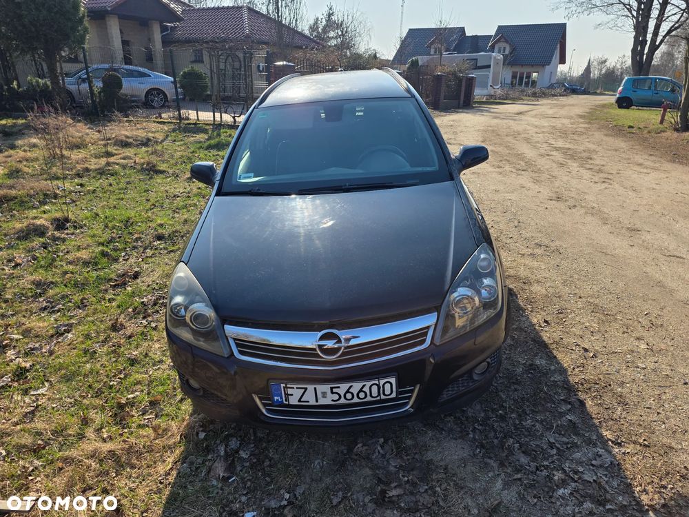 Opel Astra 1.9 CDTI Elegance - 2