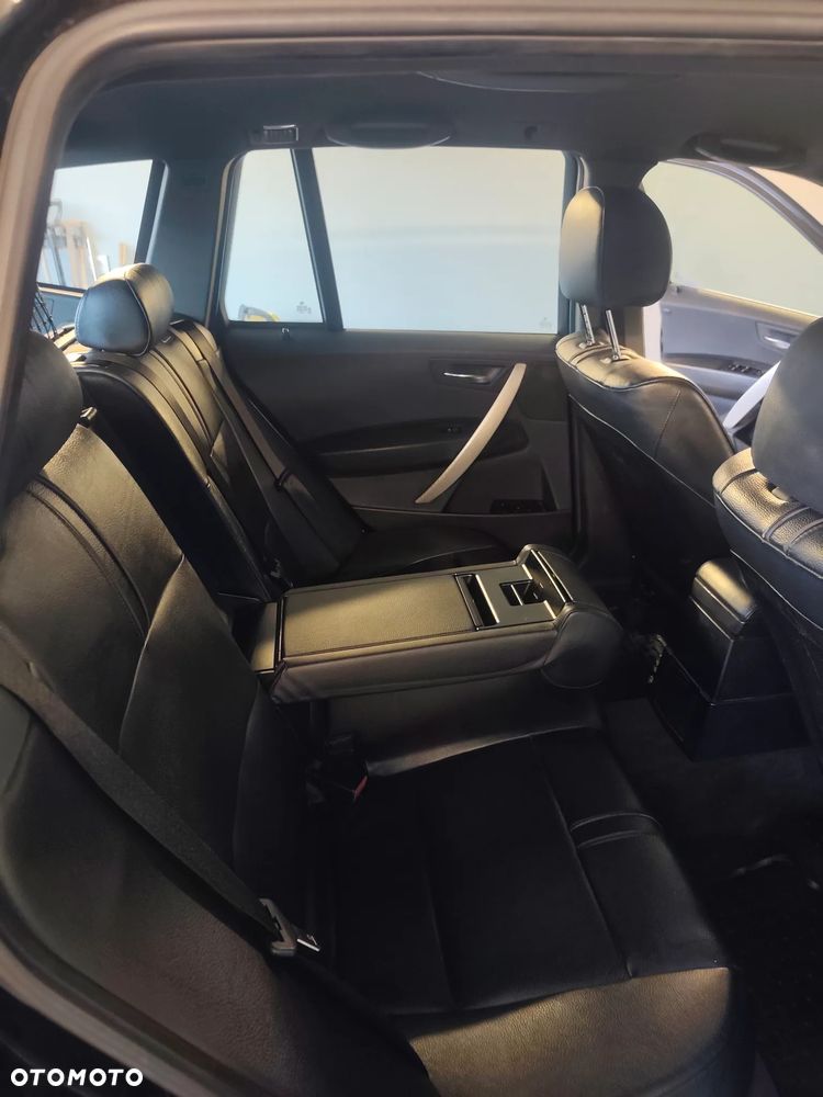 BMW X3 2.5i - 21
