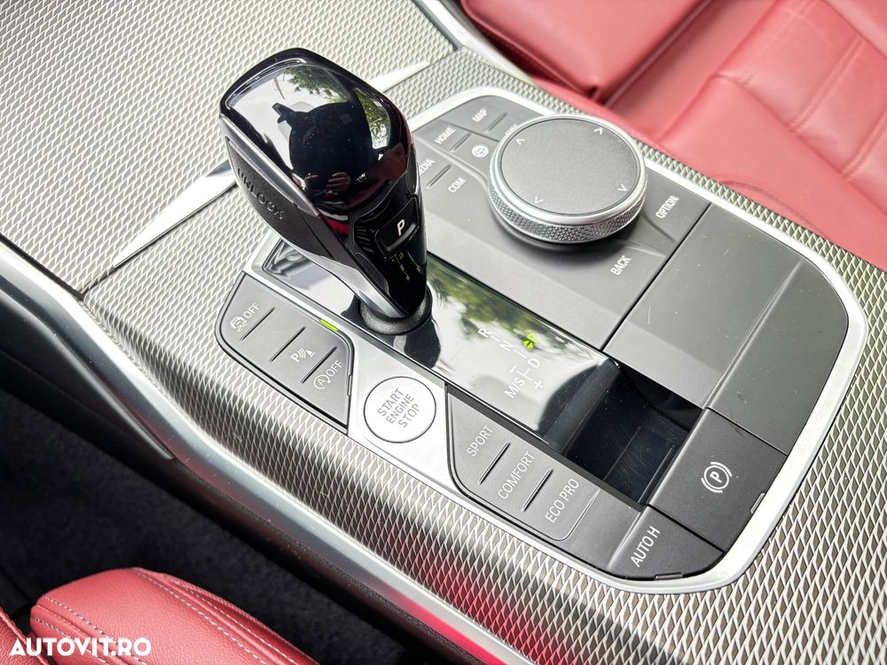 BMW Seria 2 220i AT M Sport - 35