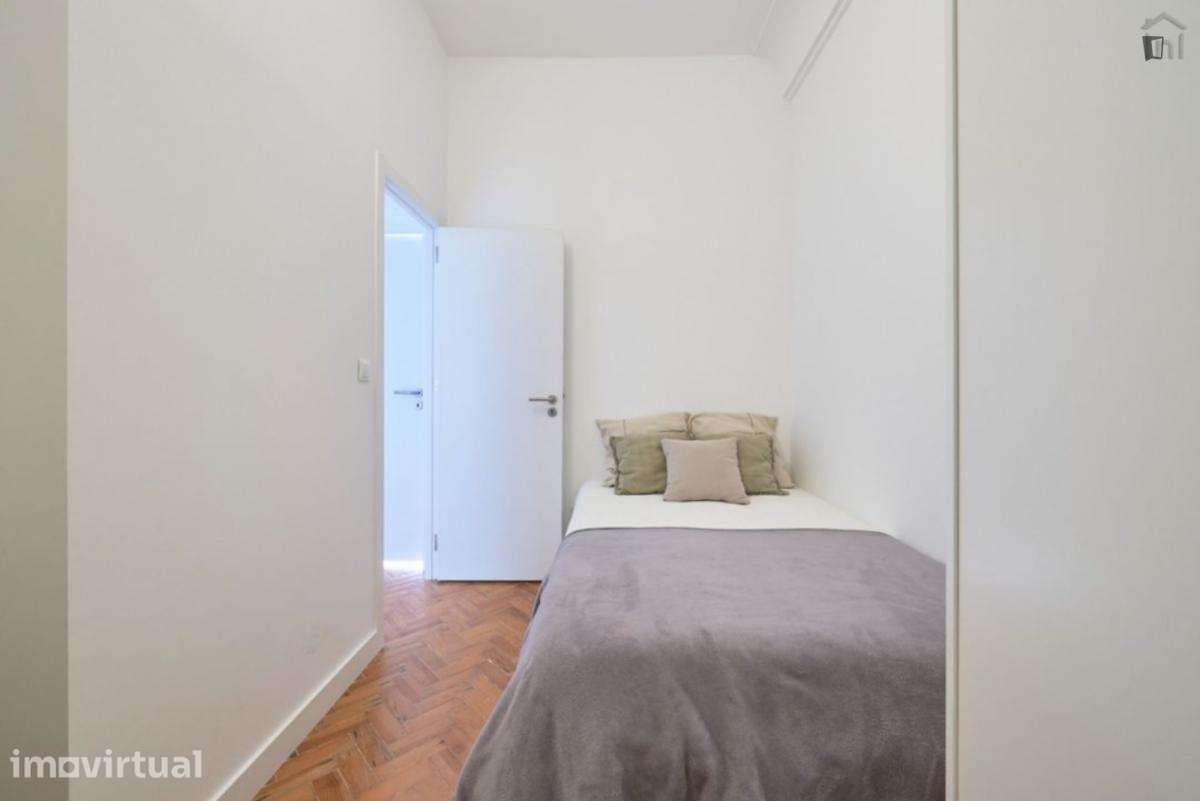 Quarto - localizado em Alameda Lisbon - Grande imagem: 2/11