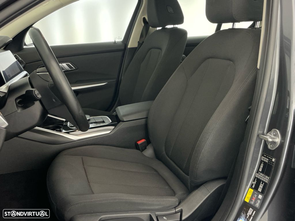 BMW 330 e Auto - 19