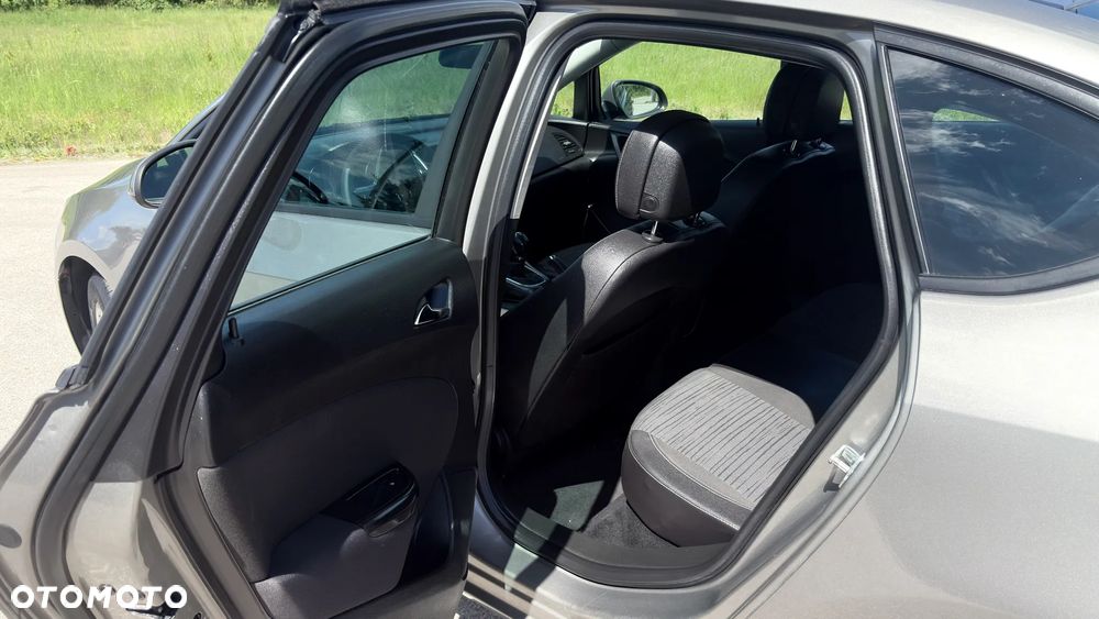 Opel Astra 1.4 T Active EU6 - 18