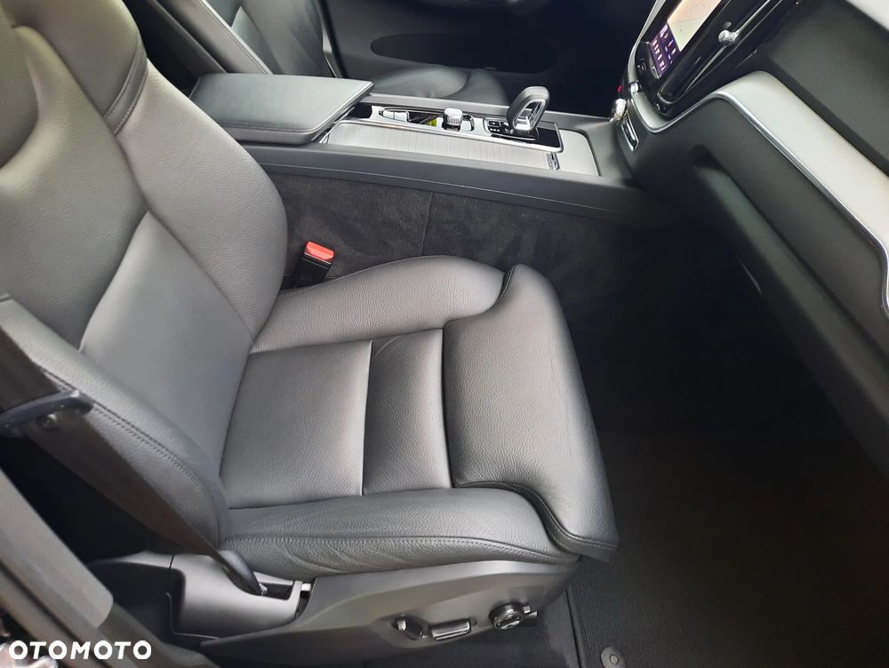 Volvo XC 60 B4 B Inscription - 19